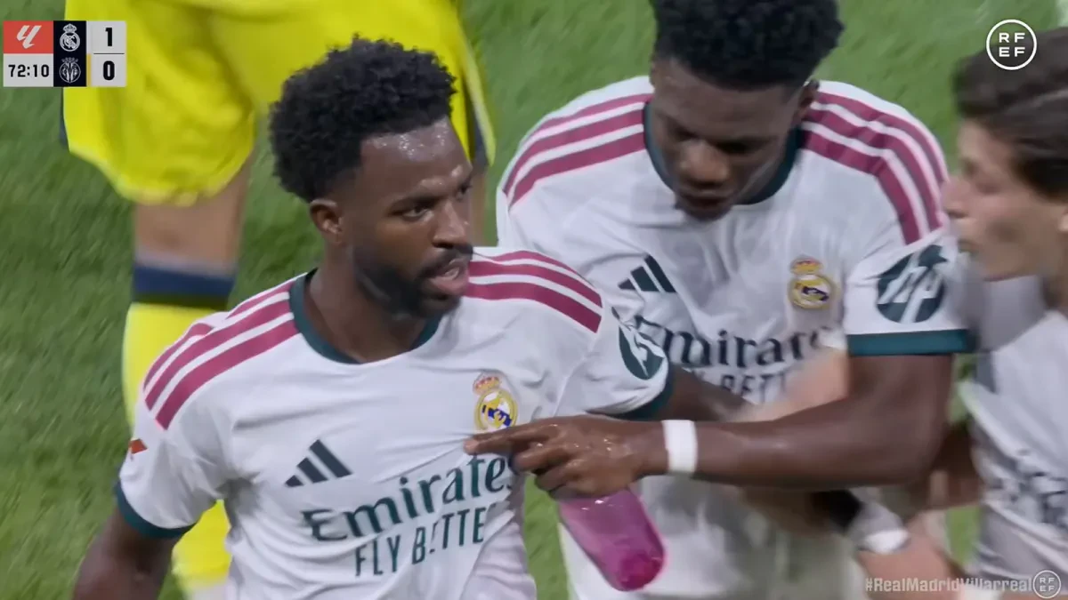 Tvrdá rana pre Real Madrid. Vinícius Júnior za ťahanie súpera za vlasy zmešká El Clásico