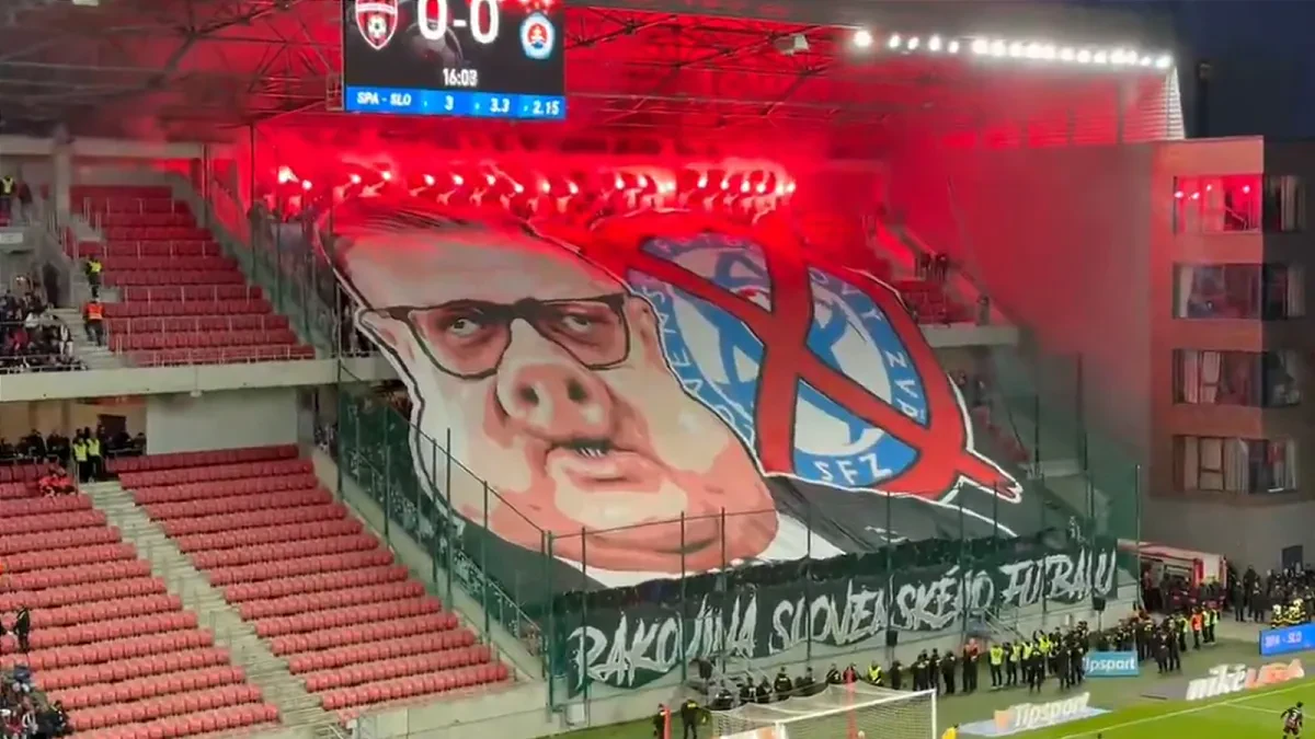 Slovan Bratislava spoznal trest za vyčíňanie fanúšikov v derby. Mastnú pokutu zaplatí aj Spartak Trnava