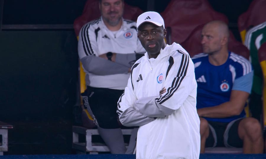 Yaya Touré na lavičke Slovana Bratislava